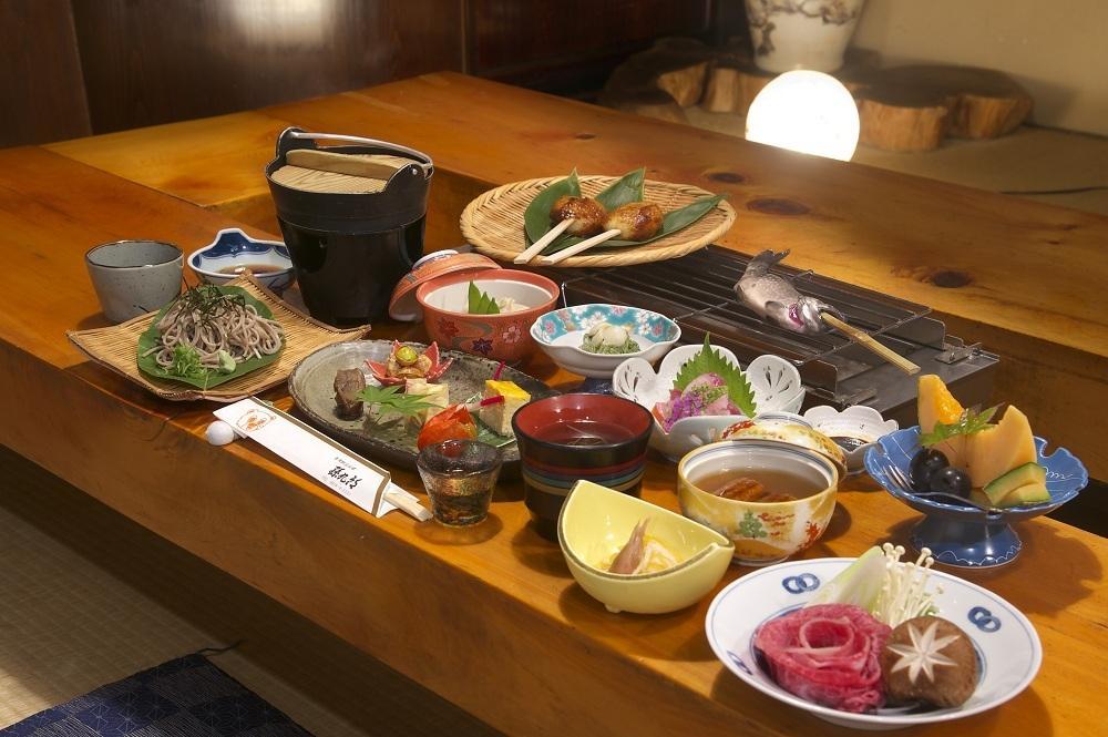 Magokuro Hotel Takayama  Bagian luar foto